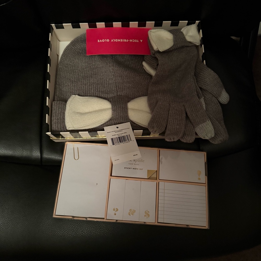 Kate Spade Gray and Cream Winter Hat & Tech Glove Set with Stick Notepad Set